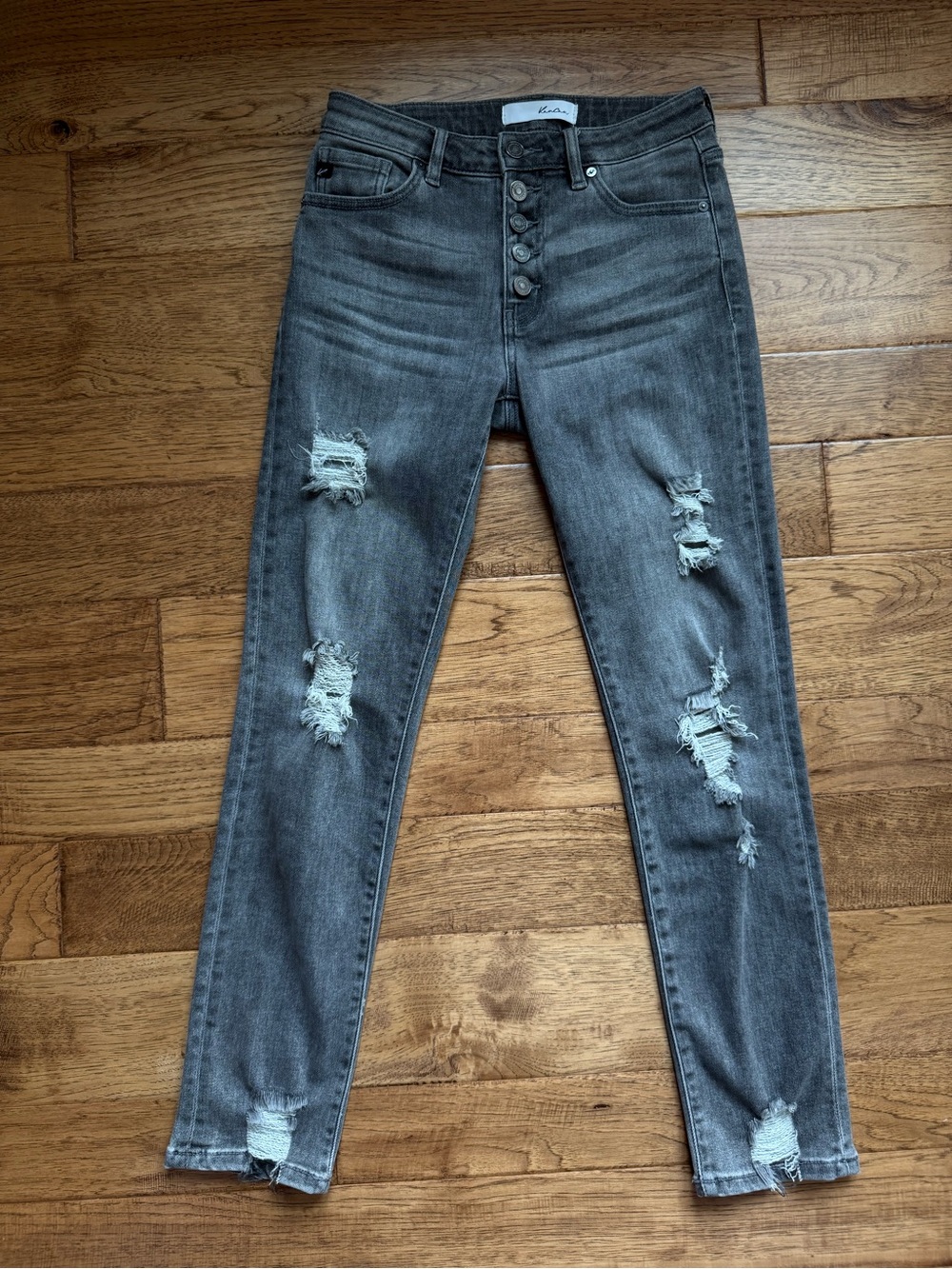 Kancan Women's Gray Distressed Button-Fly Skinny Jeans, size 3/25